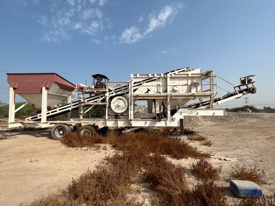 Godwin 36x6 Mobile Jaw Crusher with 4 Deck Screen and Hopper