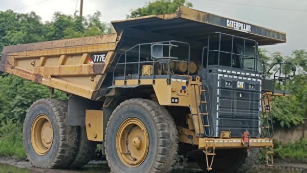 CATERPILLAR 777E DUMPTRUCK 101