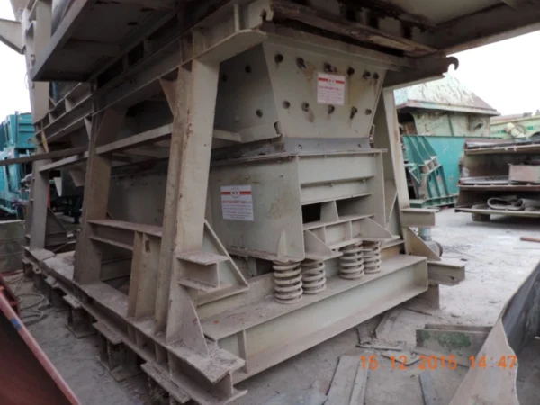 Comec AVG 902 Vibrating Feeder 4