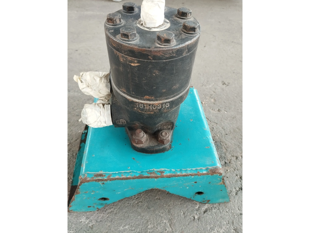 HYDRAULIC MOTOR 27MM SHAFT