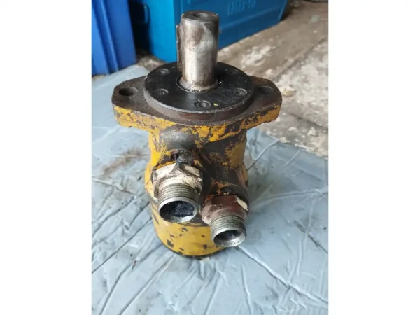 HYDRAULIC MOTOR 25MM SHAFT:151 0717