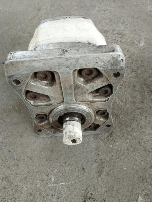 HYDRAULIC MOTOR 25MM Shaft 101