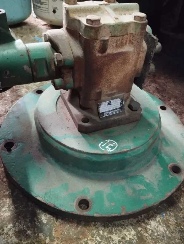 HYDRAULIC MOTOR 28MM SHAFT TYP R45 101