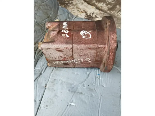 HYDRAULIC MOTOR 28MM SHAFT:151F0241 3