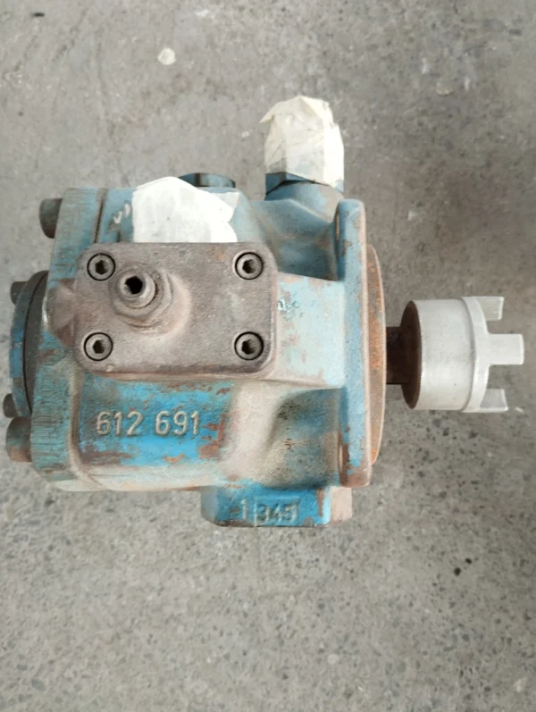 HYDRAULIC MOTOR 30MM SHAFT p17 101