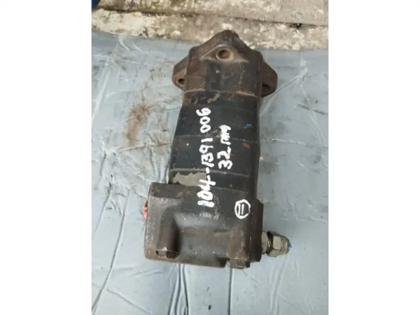 HYDRAULIC MOTOR 32MM SHAFT:104 1391 006 2.webp