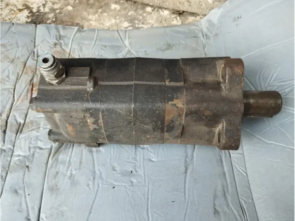 HYDRAULIC MOTOR 32MM SHAFT:104 1391 006