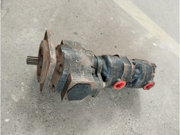 HYDRAULIC MOTOR 40MM SHAFT1 (42)