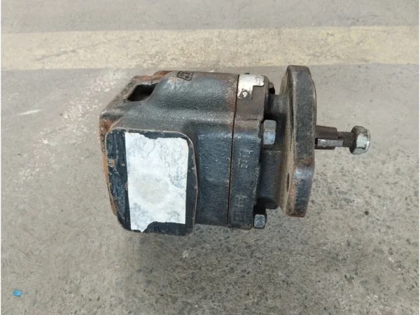 HYDRAULIC MOTOR 40MM SHAFT2 (25)