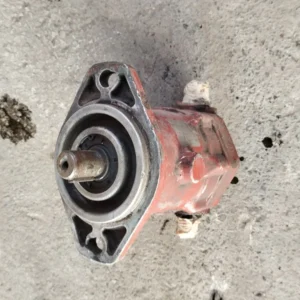 HYDRAULIC MOTOR 40MM SHAFT2 (8)