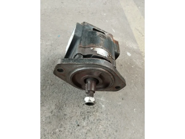 HYDRAULIC MOTOR 40MM SHAFT3 (21)