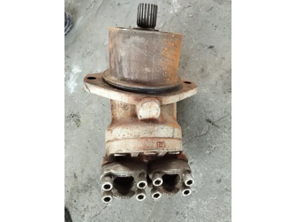 HYDRAULIC MOTOR 40MM SHAFT4 (1)