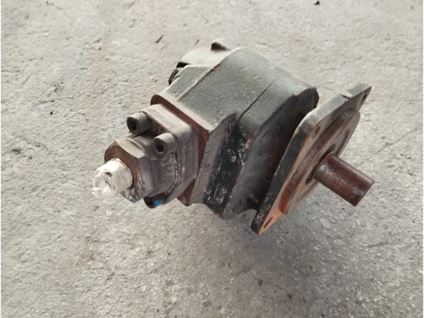 HYDRAULIC MOTOR 40MM SHAFT5