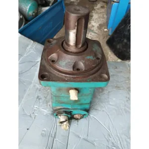 HYDRAULIC MOTOR 50MM SHAFT:151B3104 3