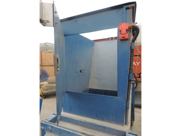 Hydraulic bale pressing machine 5