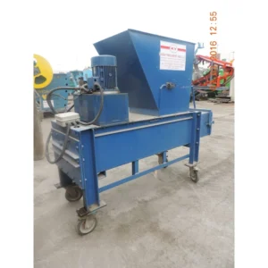 Hydraulic bale pressing machine 7