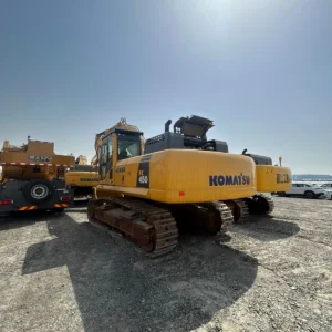 Komatsu PC450 8 Excavator 101