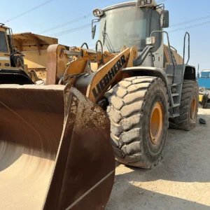 Liebherr 576 Wheel Loader 101