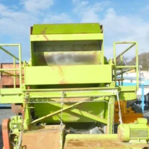 cedarapids 3 deck 16 x 5 vibrating screen 1