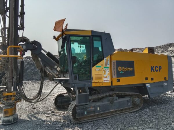 epiroc powerroc d40 drilling rig 3