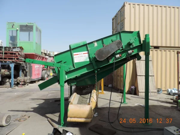 powerscreen 2500 x 1200 vibrating screen 3