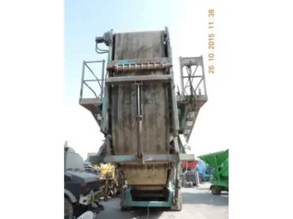 powerscreen chieftain 2100 mobile vibrating screen 2