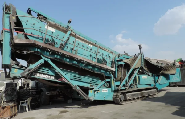 powerscreen chieftain 2100 mobile vibrating screen