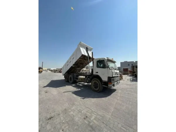 volvo fm 10 tipper truck