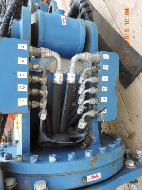 Hydraulic Hammer 11